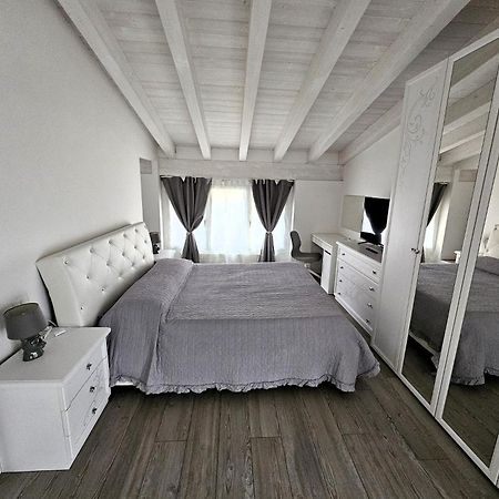 Villa Joy Verona - Luxury Chalet المظهر الخارجي الصورة